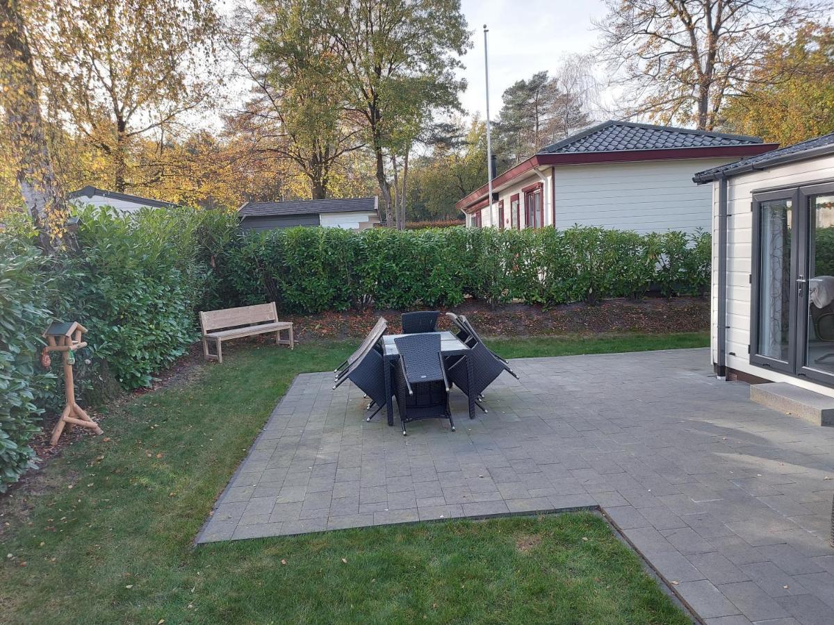 Chalet Wanama. Gelegen Op Het Vakantiepark Het Lierderholt Op De Veluwe. Villa Beekbergen Exterior photo